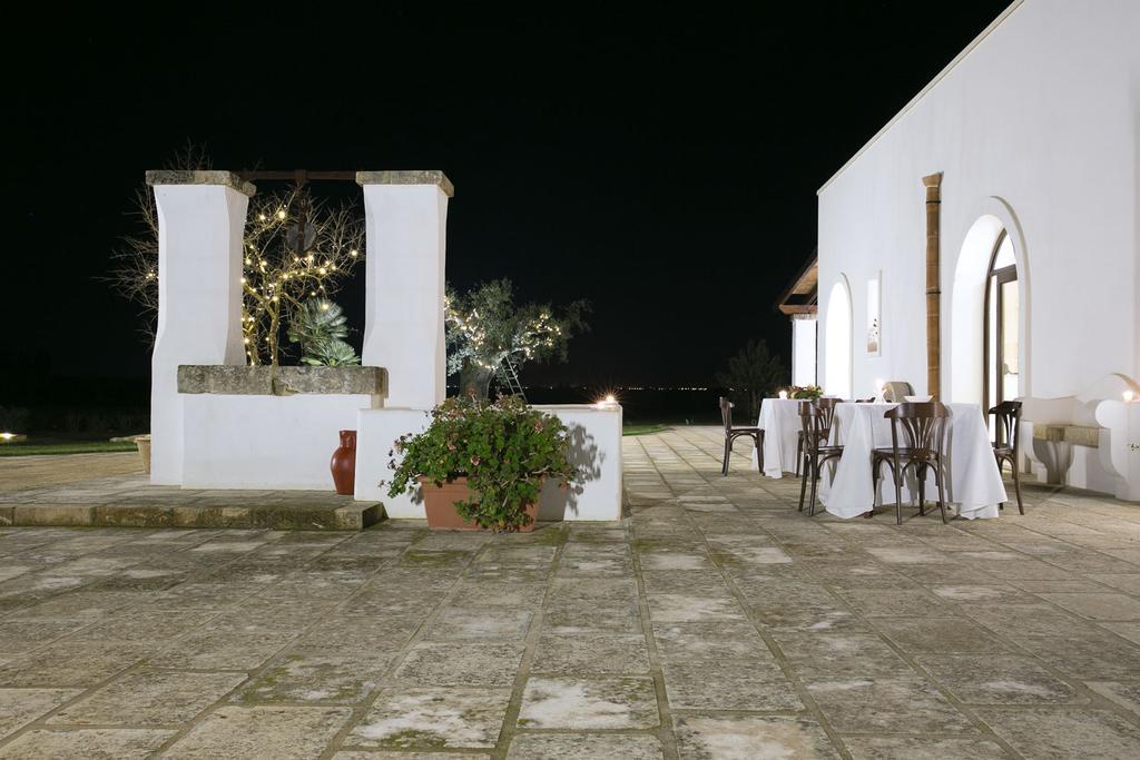 Tenutayala - Residenza Agrituristica Parabita Exterior foto