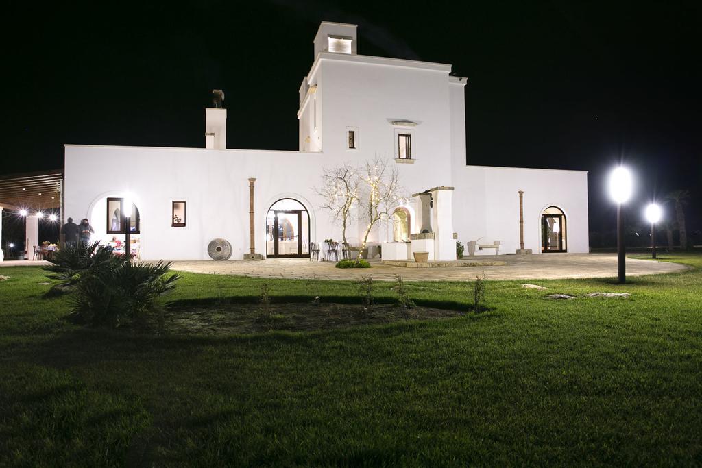 Tenutayala - Residenza Agrituristica Parabita Exterior foto